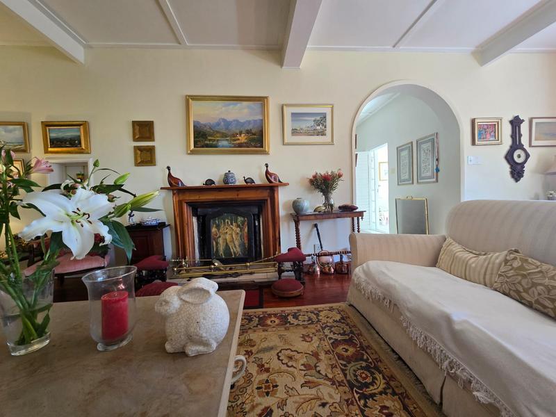 3 Bedroom Property for Sale in Lakeside Western Cape